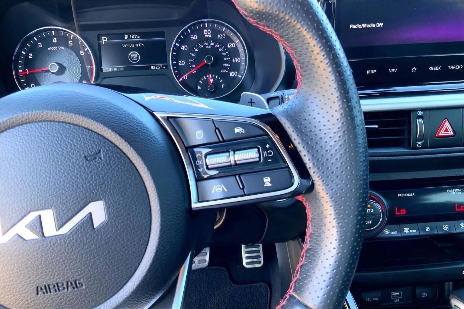 Used 2022 Snow White Pearl Kia GT image 23