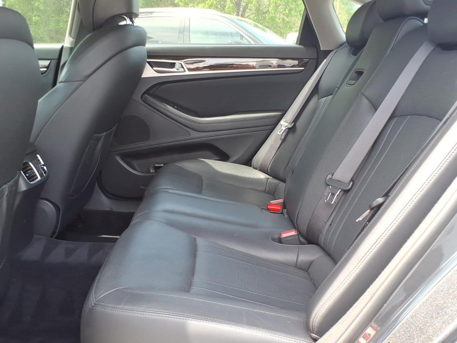 Used 2020 Himalayan Gray Genesis 3.8L image 20