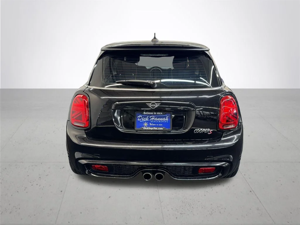 Used 2019 Black MINI Signature image 5