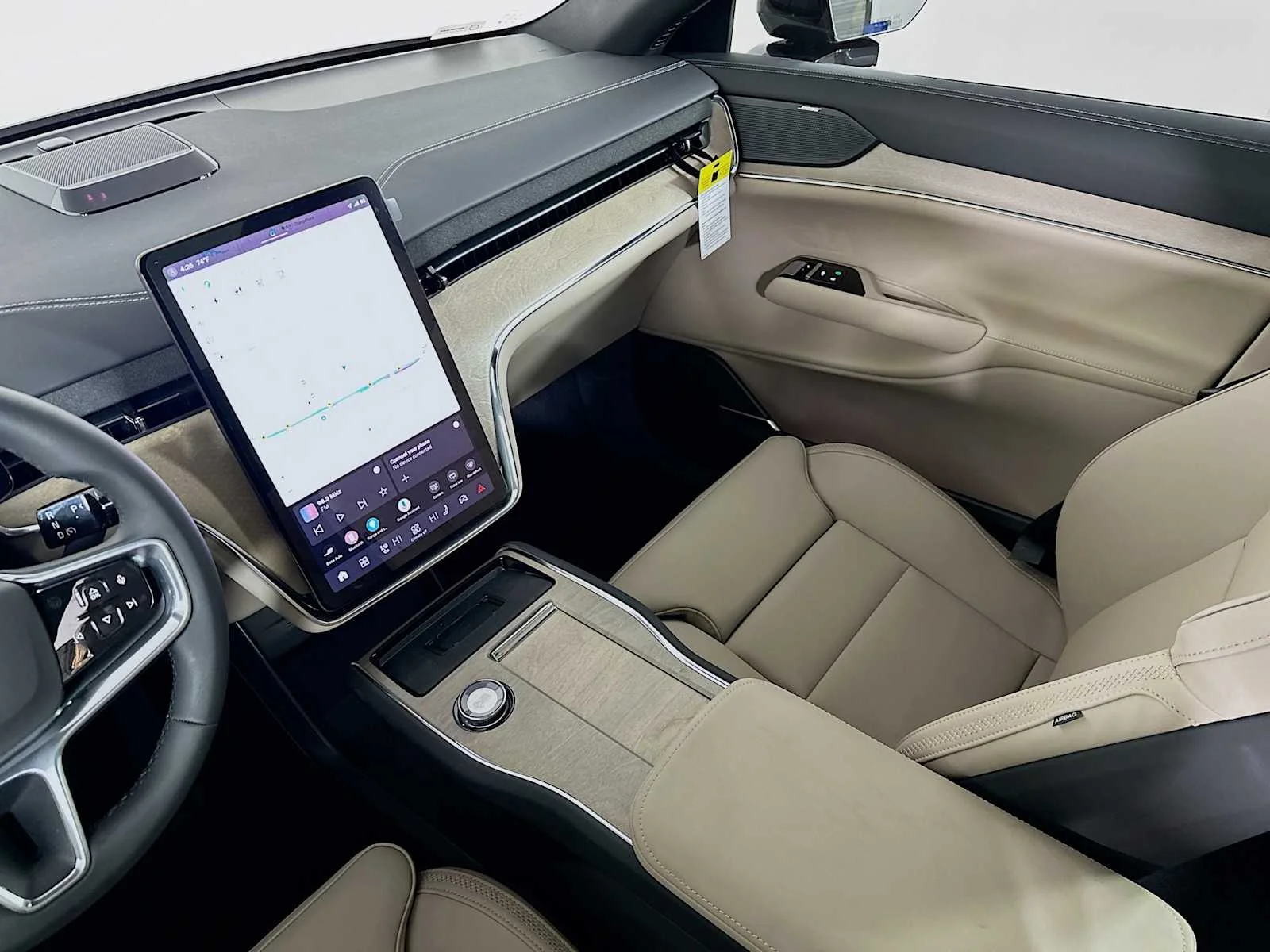 New 2026 Aurora Silver Volvo Plus image 21