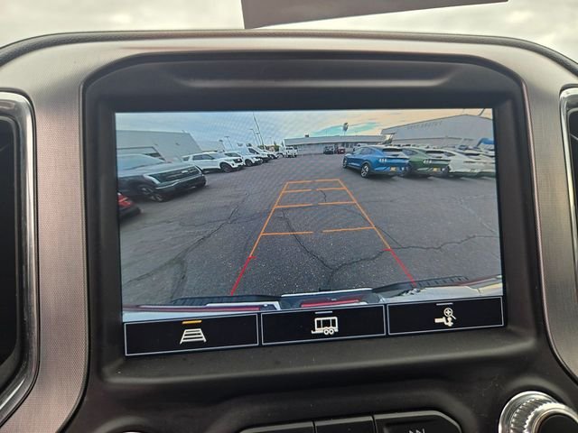 Used 2023  GMC SLT image 7
