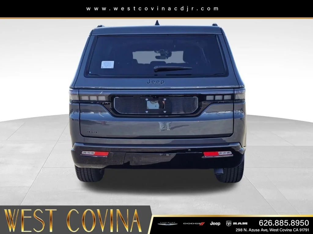 New 2026 Baltic-Gray Metallic Clear-Coat Exterior Paint Jeep Limited Altitude image 6
