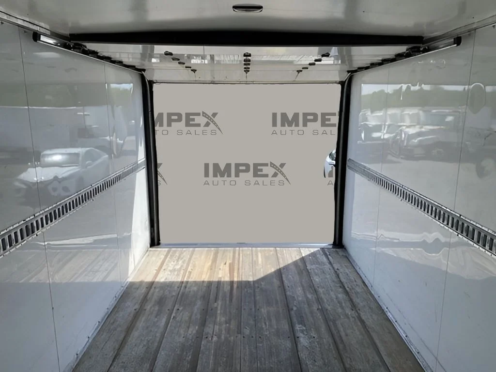 Used 2024 White GMC Work Van image 51
