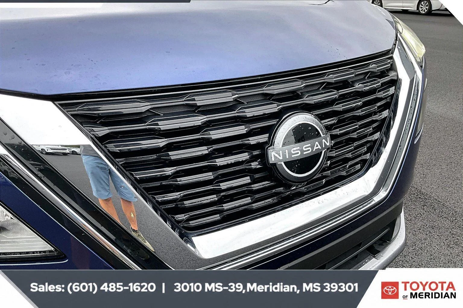 Used 2023 Caspian Blue Metallic Nissan SL image 21