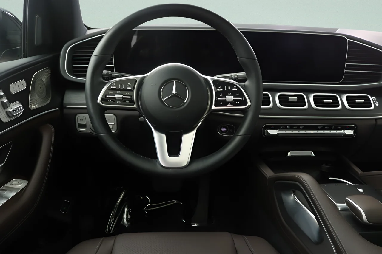 Certified Used 2023 Red Mercedes-Benz 450 4MATIC® AMG® Line Pkg image 8