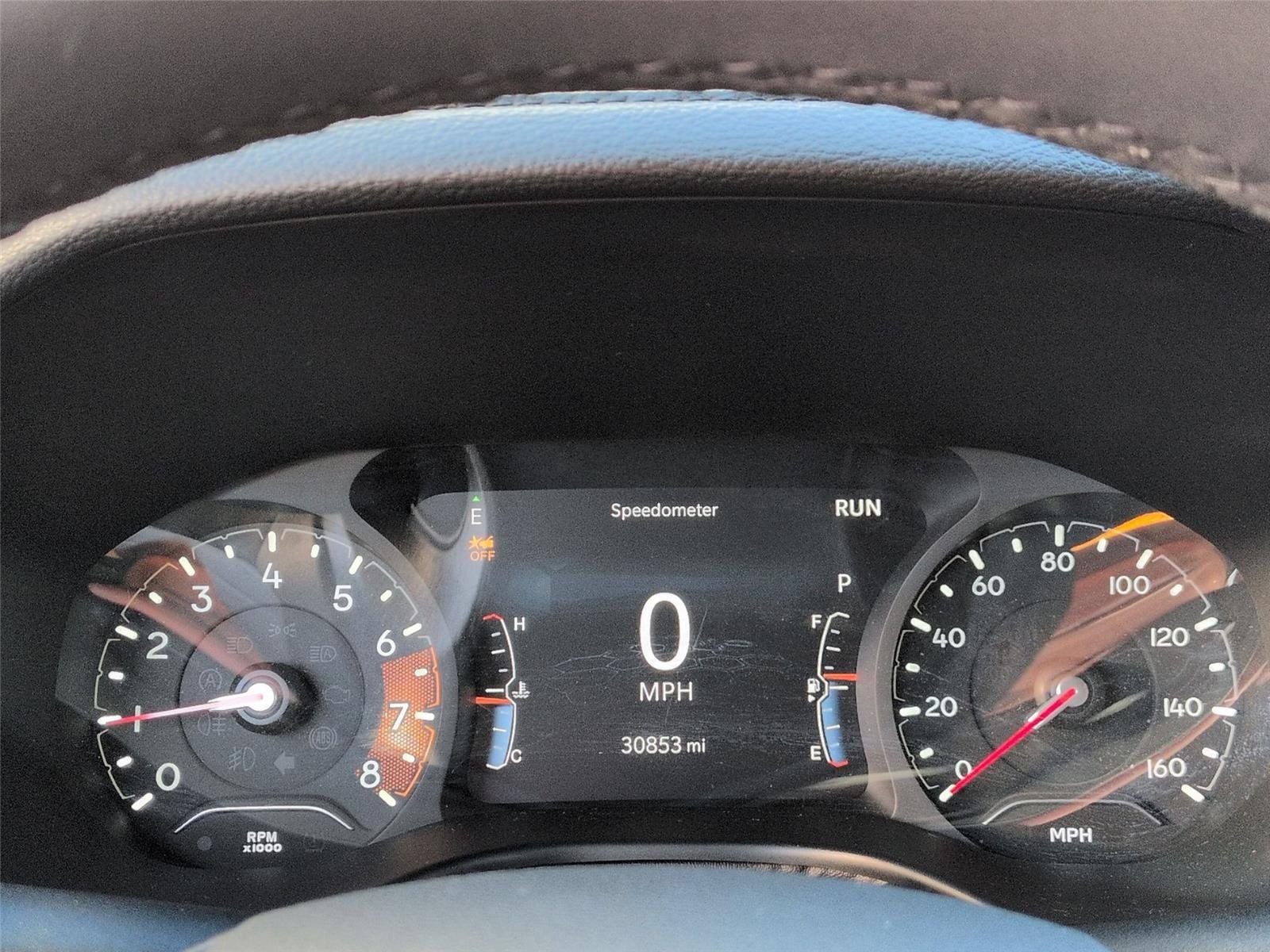 Used 2024 Baltic Gray Metallic Clearcoat Jeep Latitude image 22