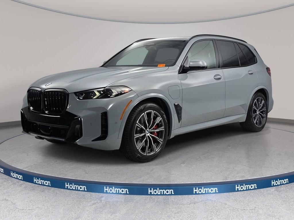 2026 BMW X5 xDrive50e's photo