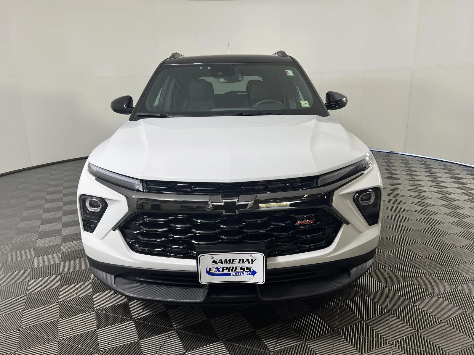 Used 2024 Summit White Chevrolet RS image 28