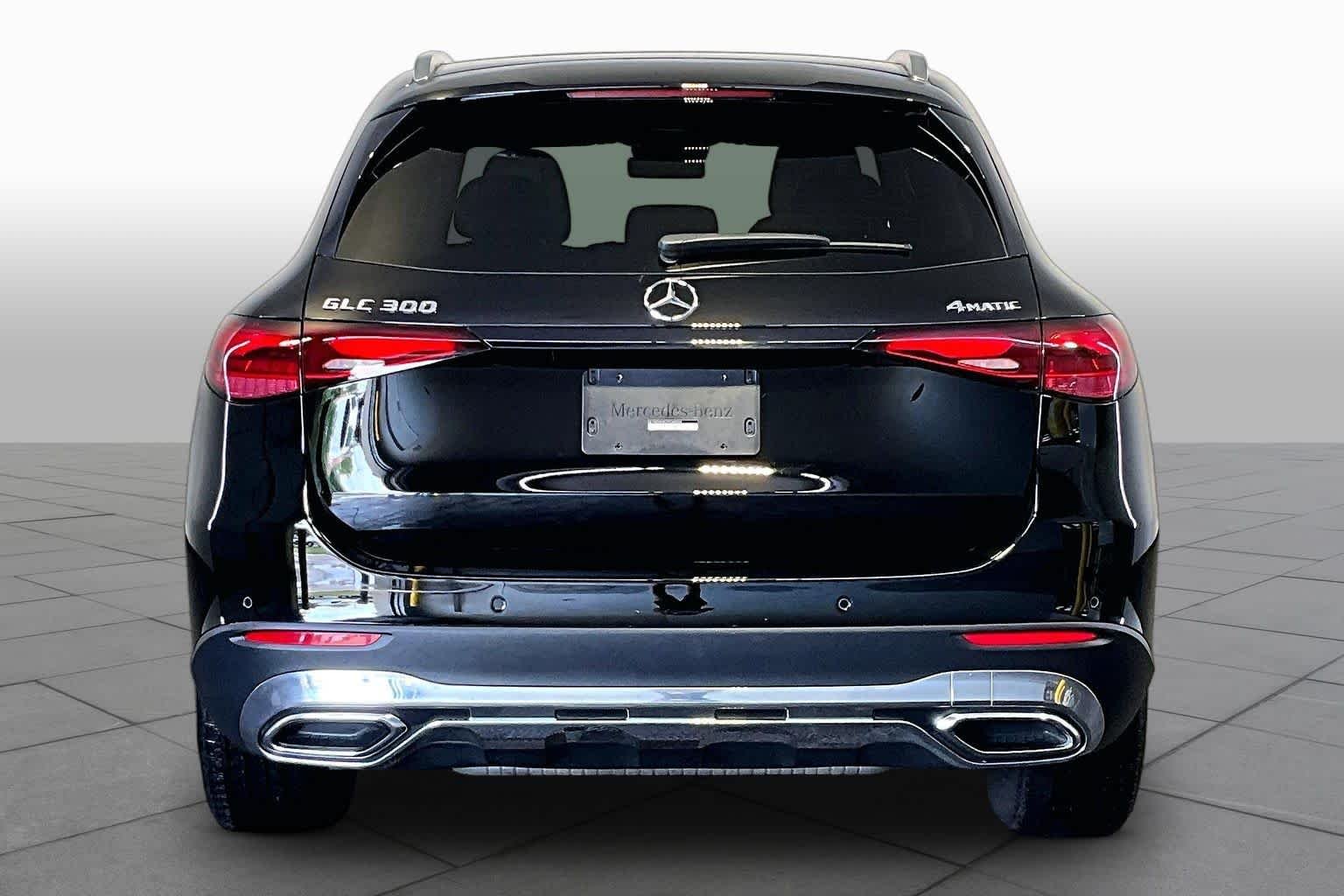 Used 2023 Black Mercedes-Benz GLC 300 image 5