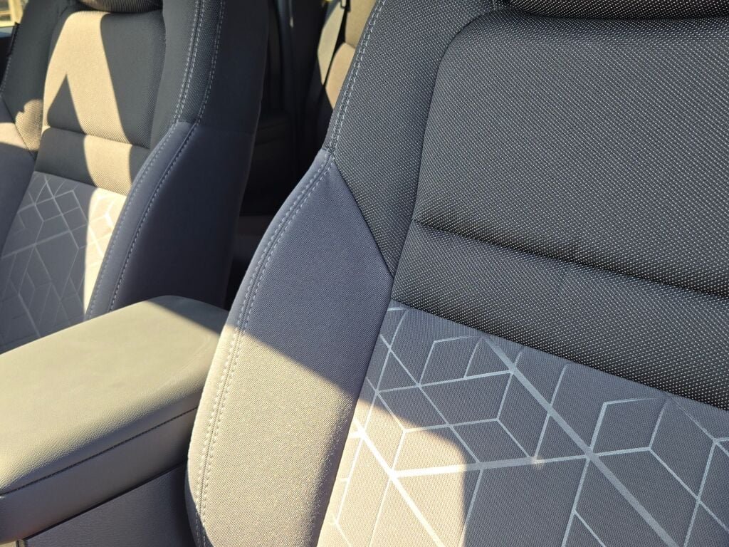 New 2026 Boulder Gray Pearl Nissan Crew Cab SV image 20