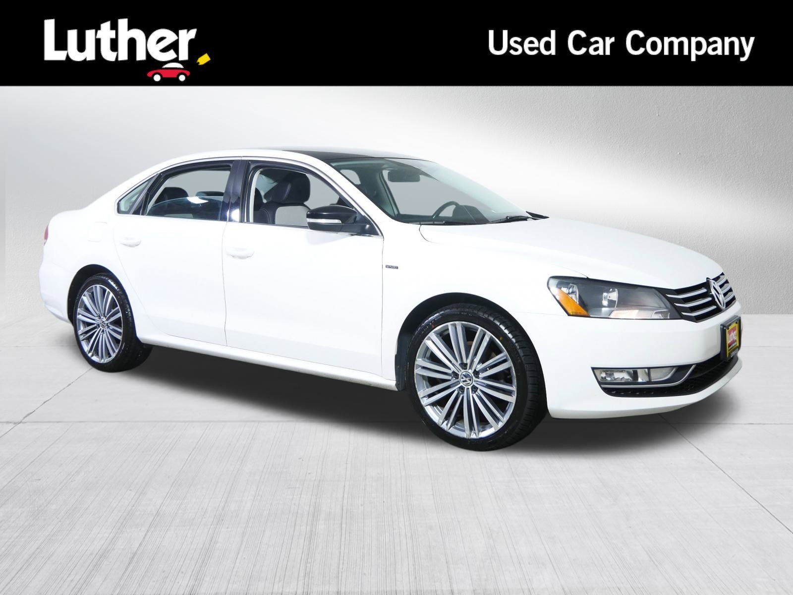 2015 Volkswagen Passat Sport