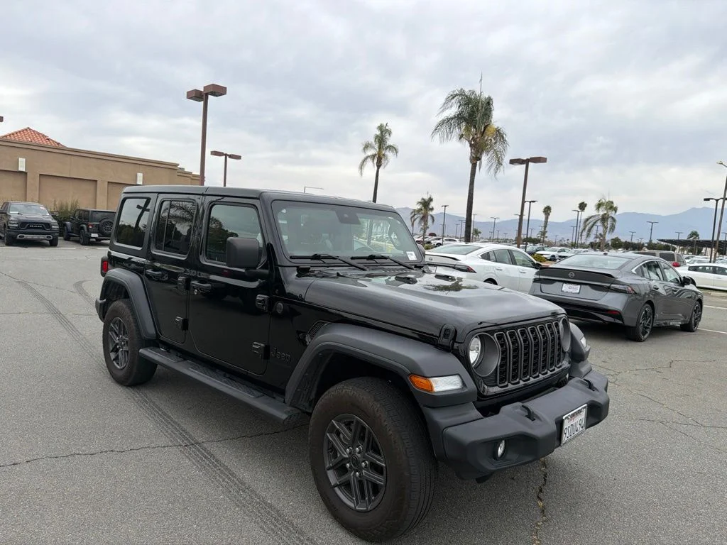 Used 2025 Black Jeep Sport S image 1