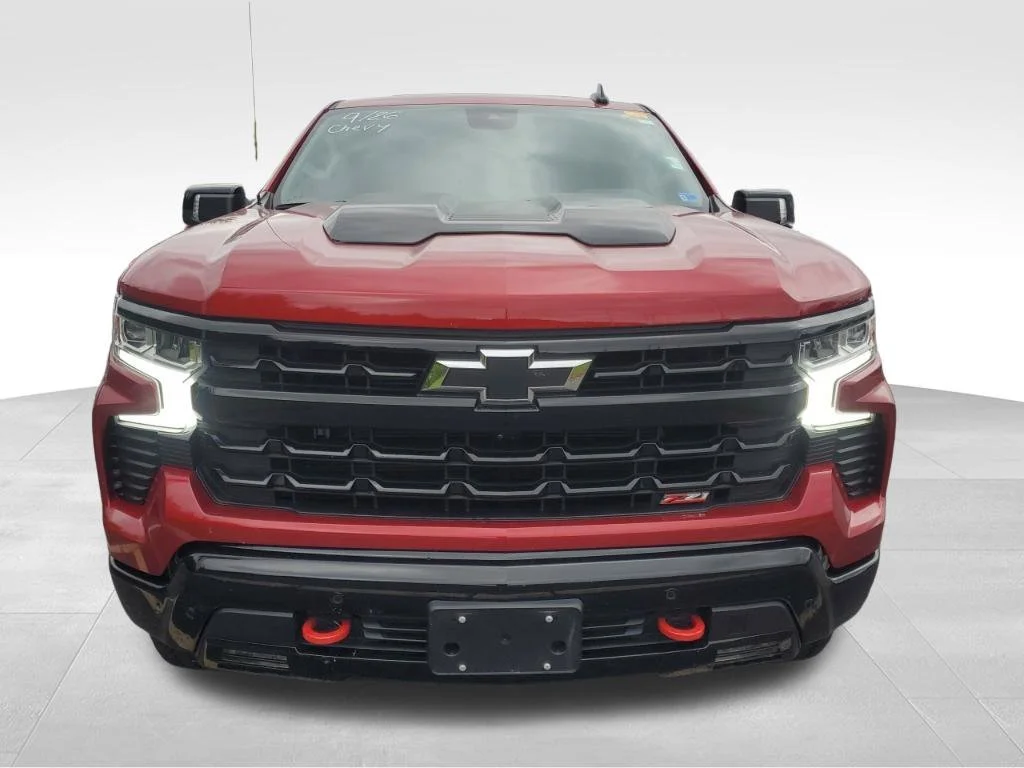 Used 2025 Red Chevrolet LT Trail Boss image 12