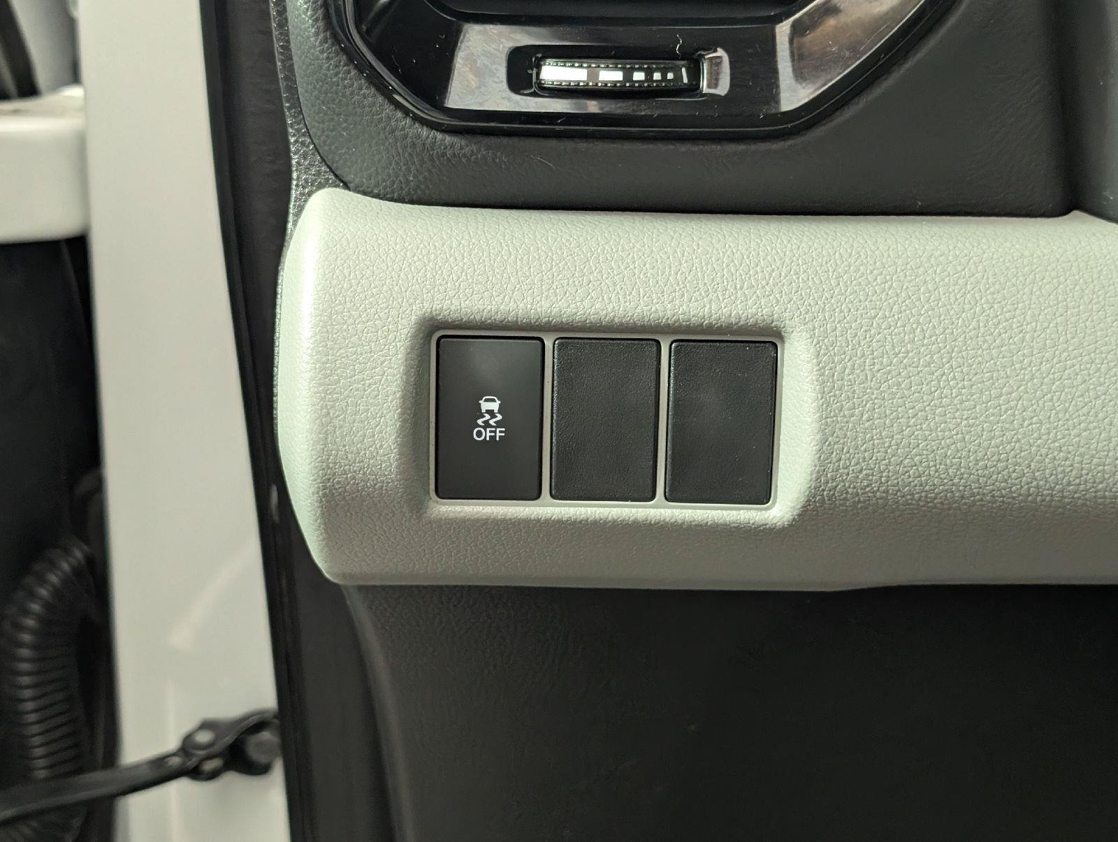 2023 Honda Pilot LX - Photo 42