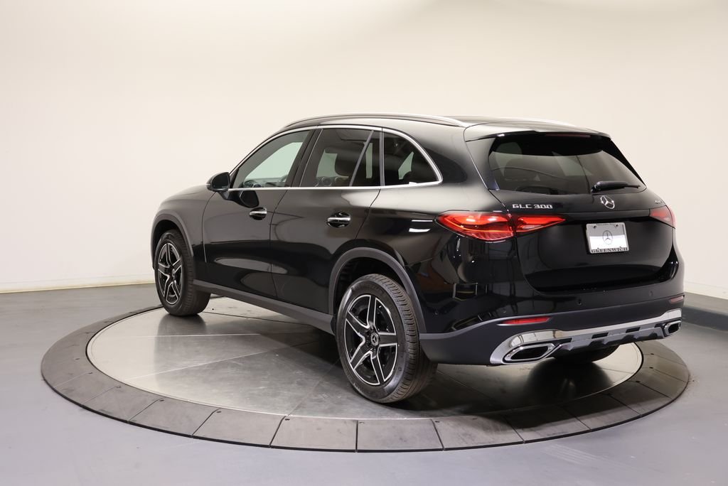Used 2026 Black Mercedes-Benz GLC 300 image 5