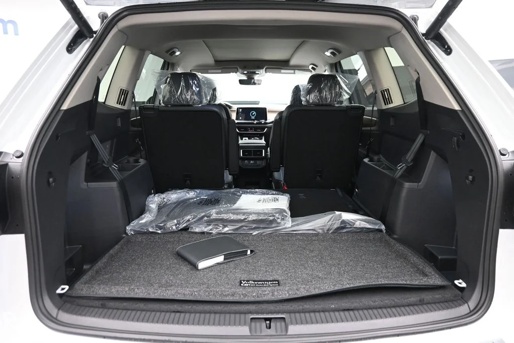 2026 Volkswagen Atlas SE w/Tech - Photo 9