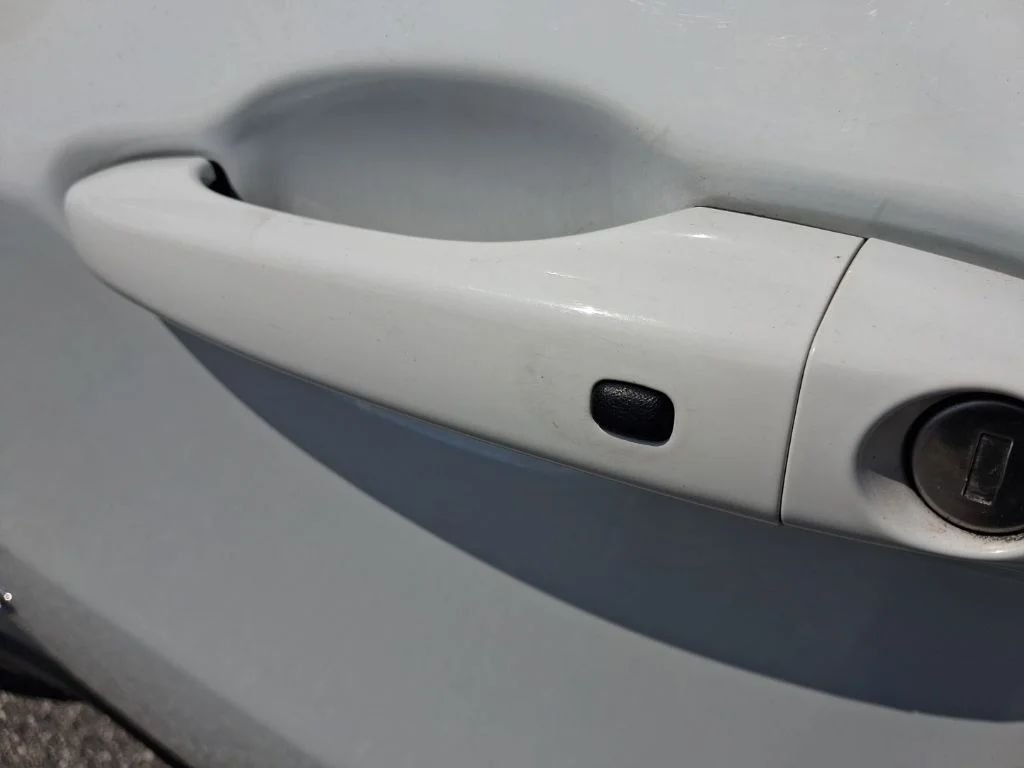 Used 2025 White Jeep Limited image 17