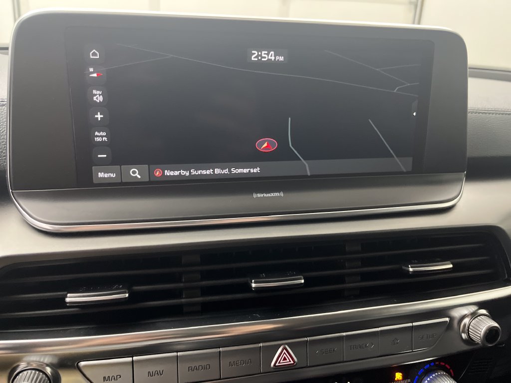 Used 2022 Silver Kia S image 20