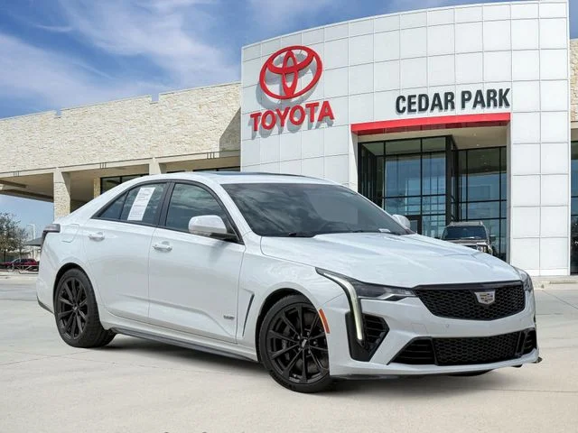 2023 Cadillac CT4 V-Series Blackwing's photo