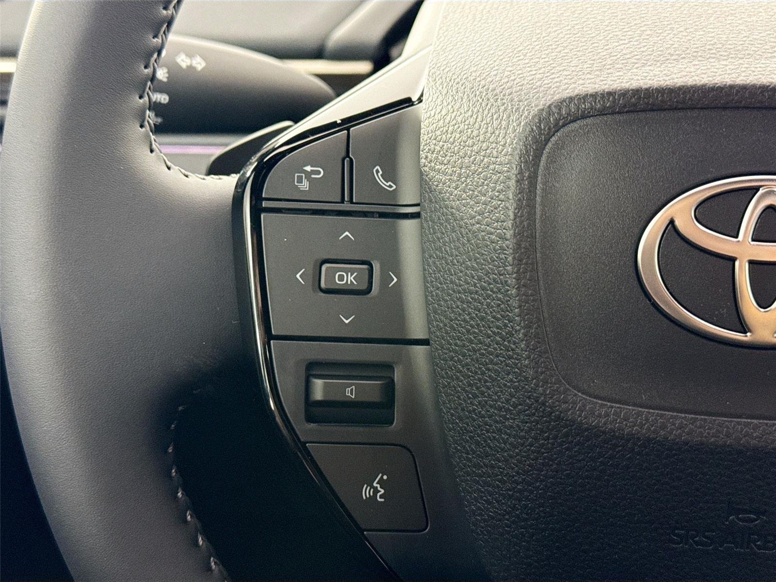 New 2026 Wind Chill Pearl Toyota XLE image 20