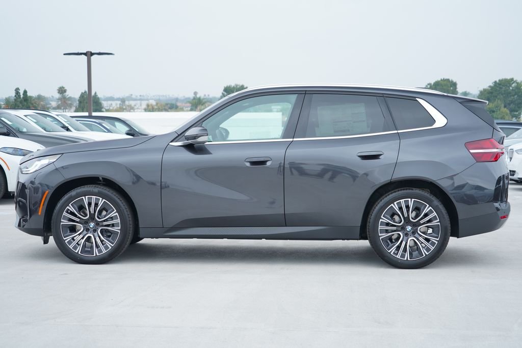 New 2026 Dark Graphite Metallic BMW 30 xDrive image 4