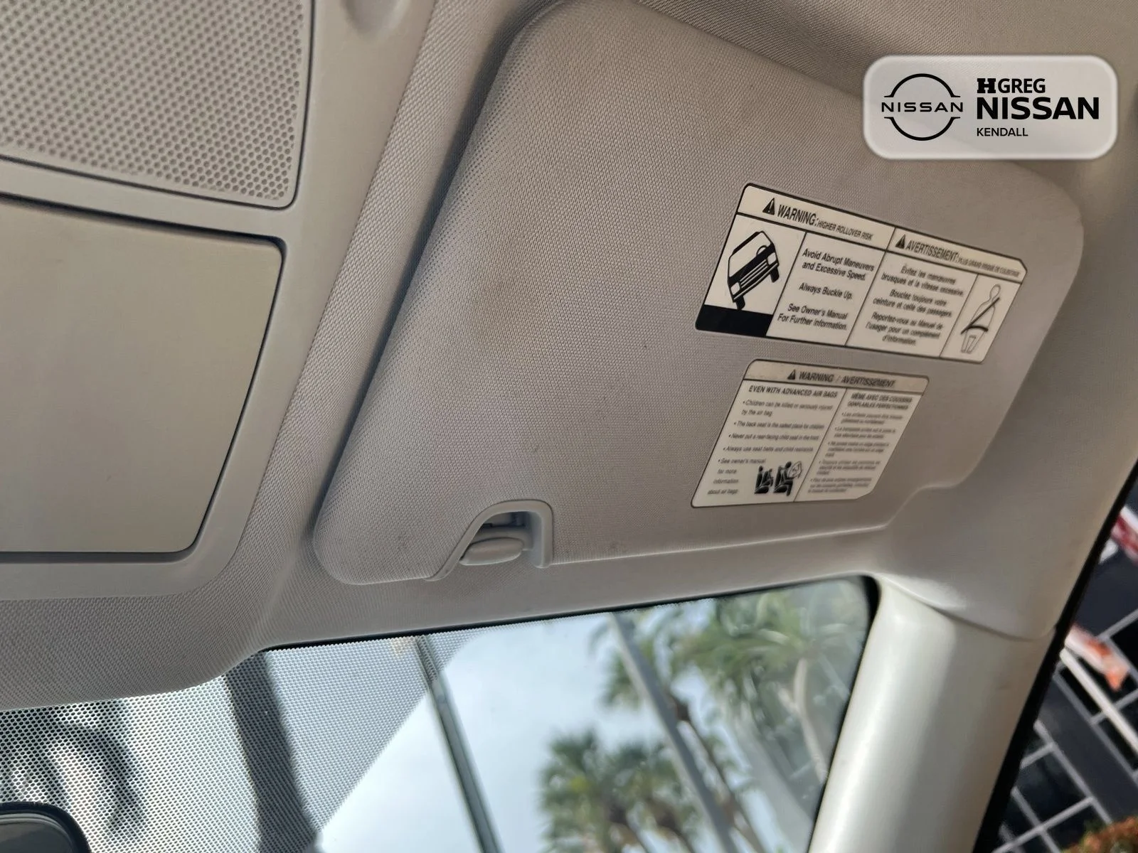 Used 2016 Red Nissan S image 12