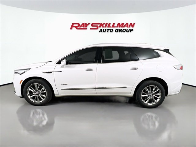 2023 Buick Enclave Avenir photo 3