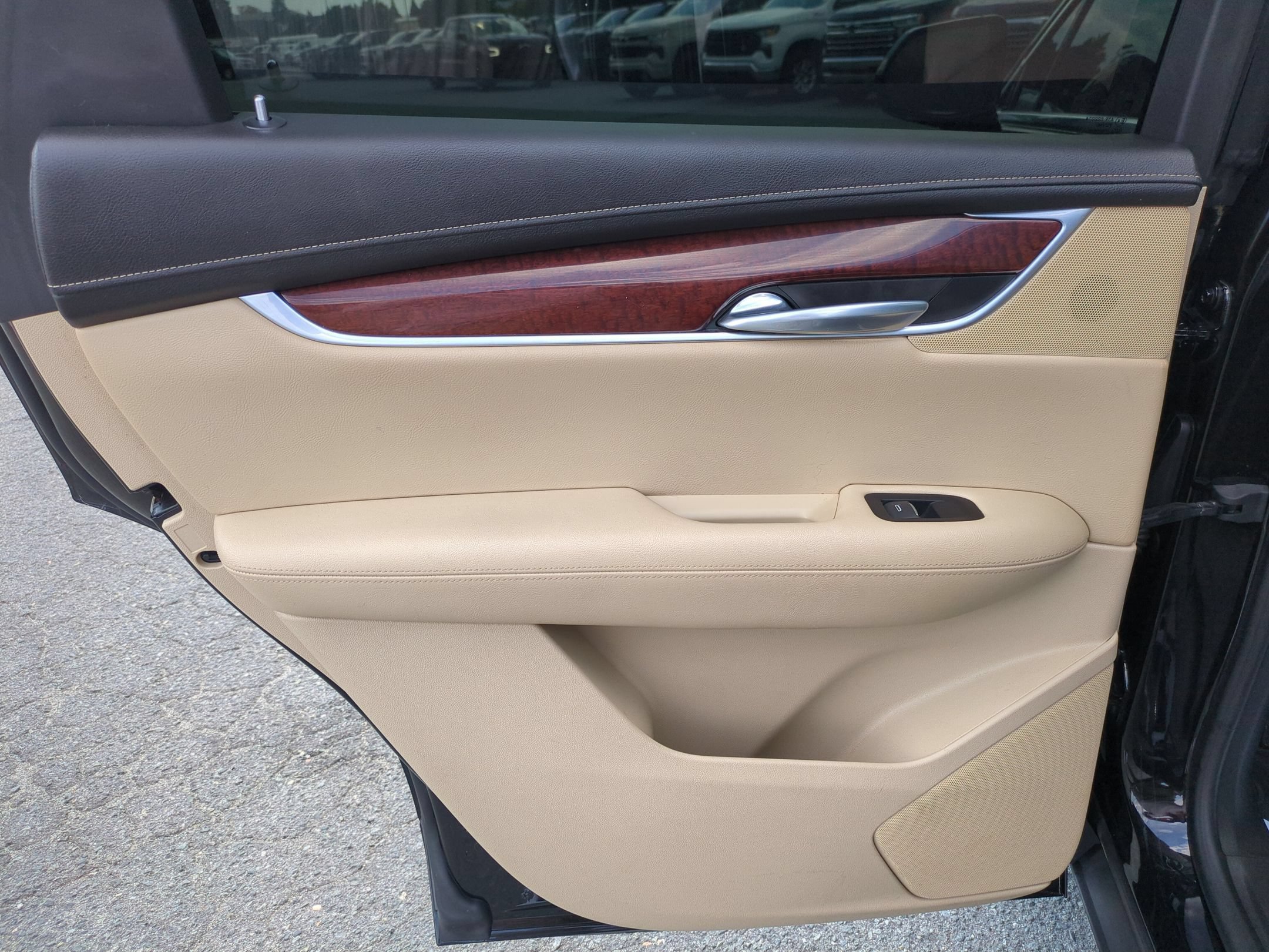 Used 2018 Stellar Black Metallic Cadillac Luxury FWD image 29