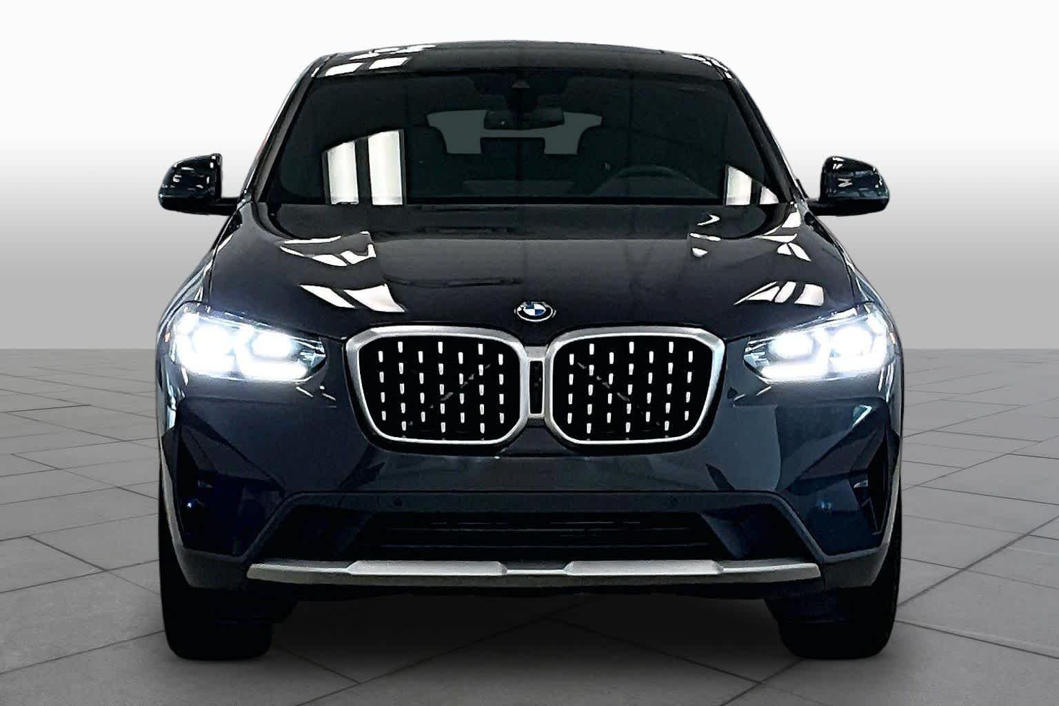 Pre-Owned 2023 BMW X4 XDrive30i