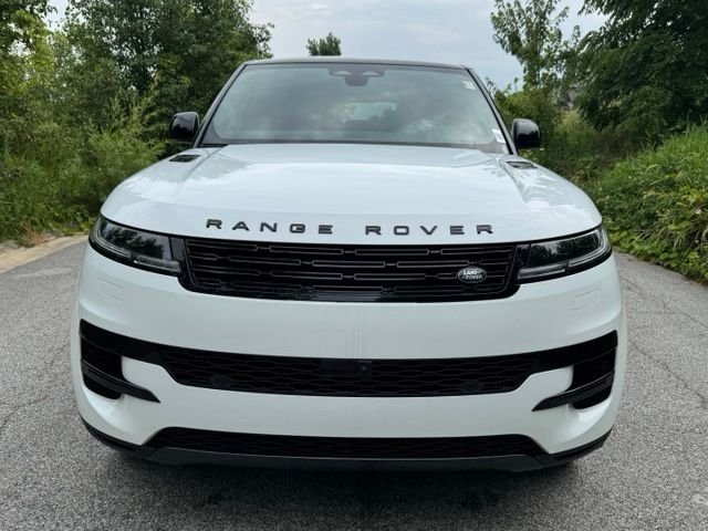 New 2026 Fuji White Land Rover SE image 3