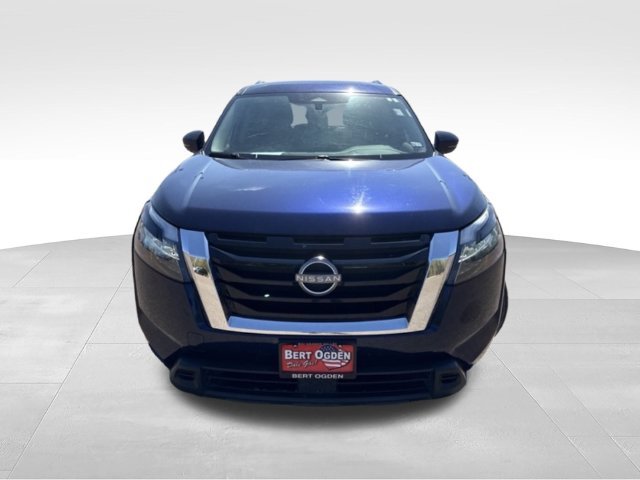 Used 2024 Blue Nissan SV image 2