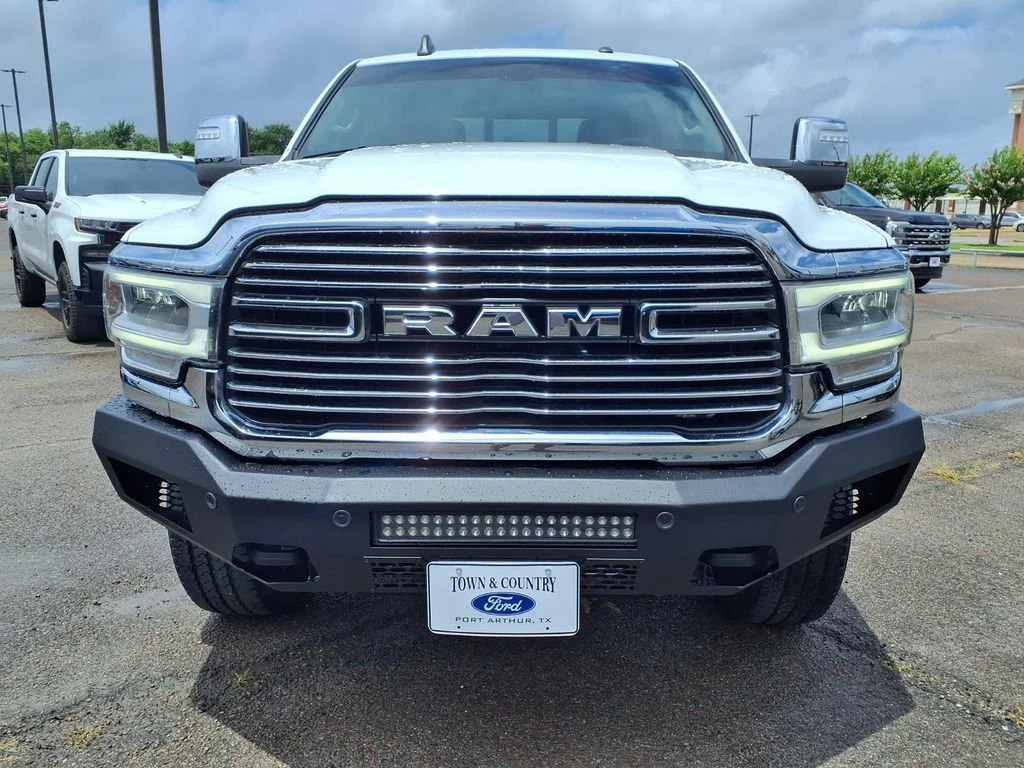 Used 2024 White Ram Laramie image 18