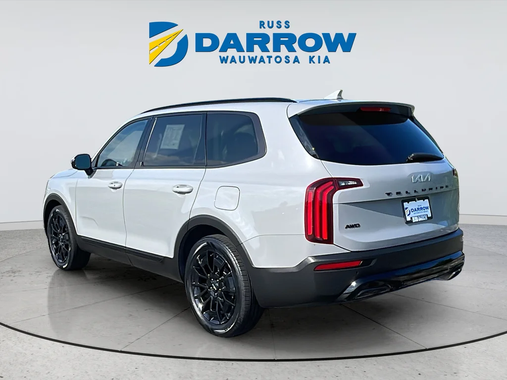 Used 2022 Gray Kia SX image 3