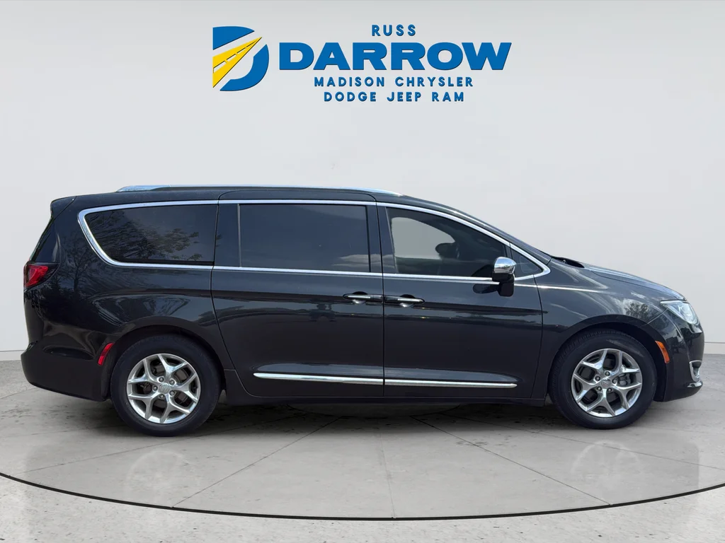 Used 2019 Black Chrysler Limited image 6