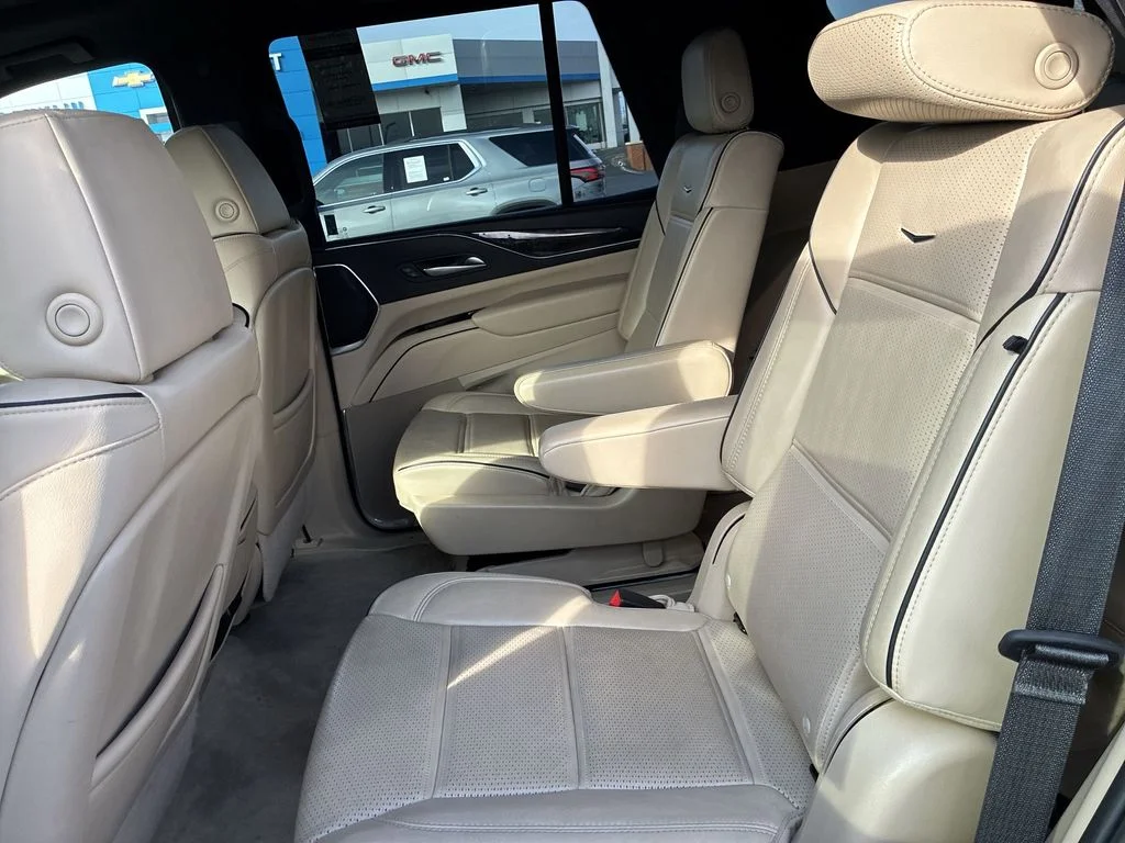 Used 2023 Black Cadillac Premium Luxury image 21