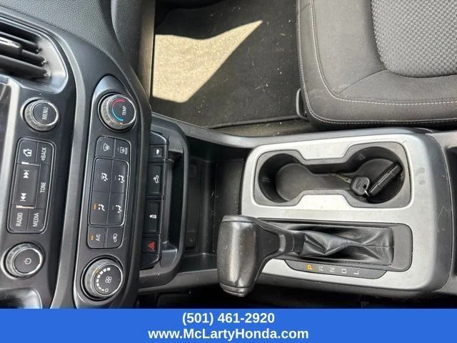 Used 2017 Summit White CHEVROLET LT image 9