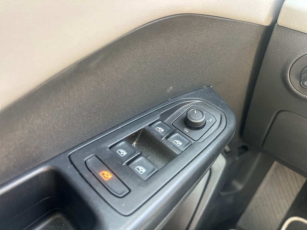 Used 2023 Gray Volkswagen 1.5T SE image 21