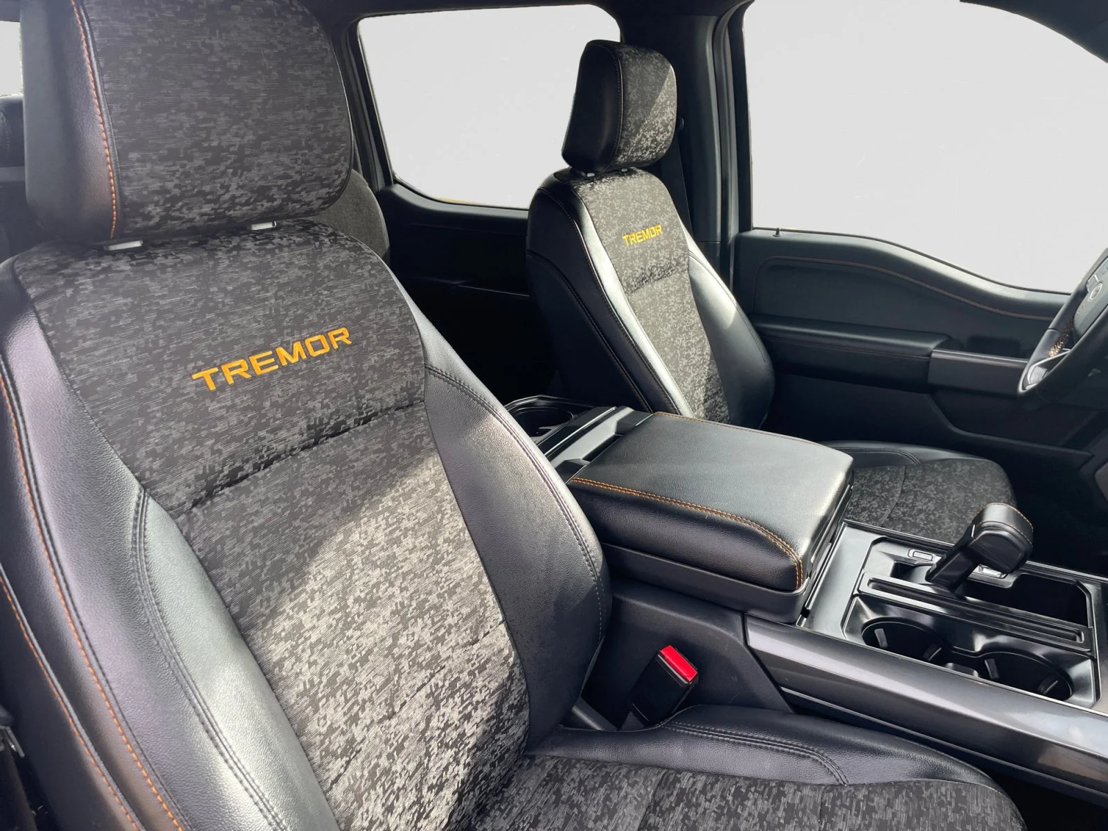 Used 2023 White Ford TREMOR SuperCrew image 12