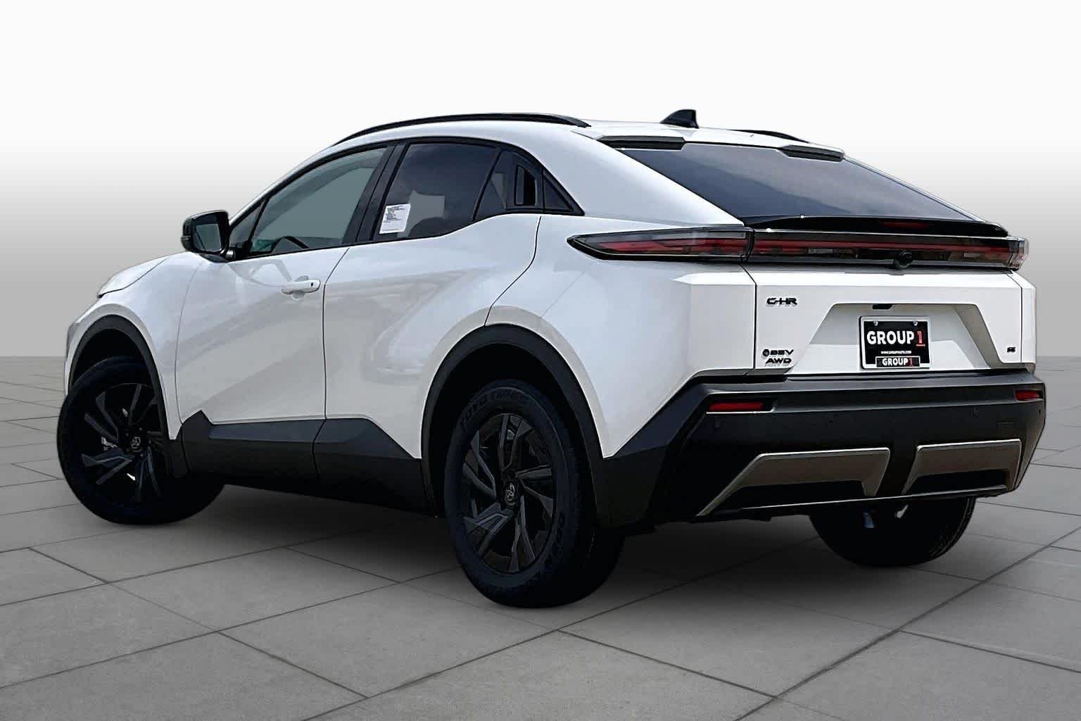 2026 Toyota C-HR SE - Photo 11