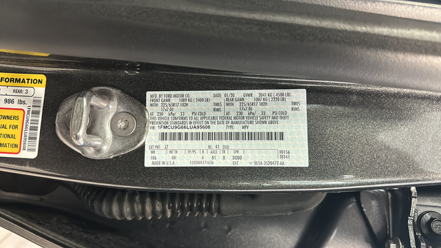 Used 2020 Magnetic Metallic Ford SE image 27