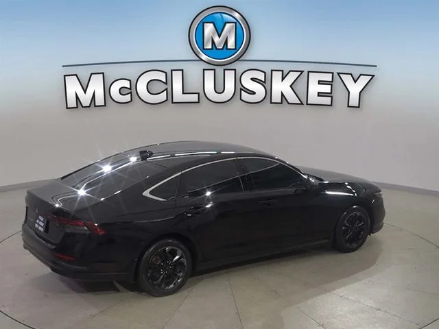 Used 2023  Honda EX image 4