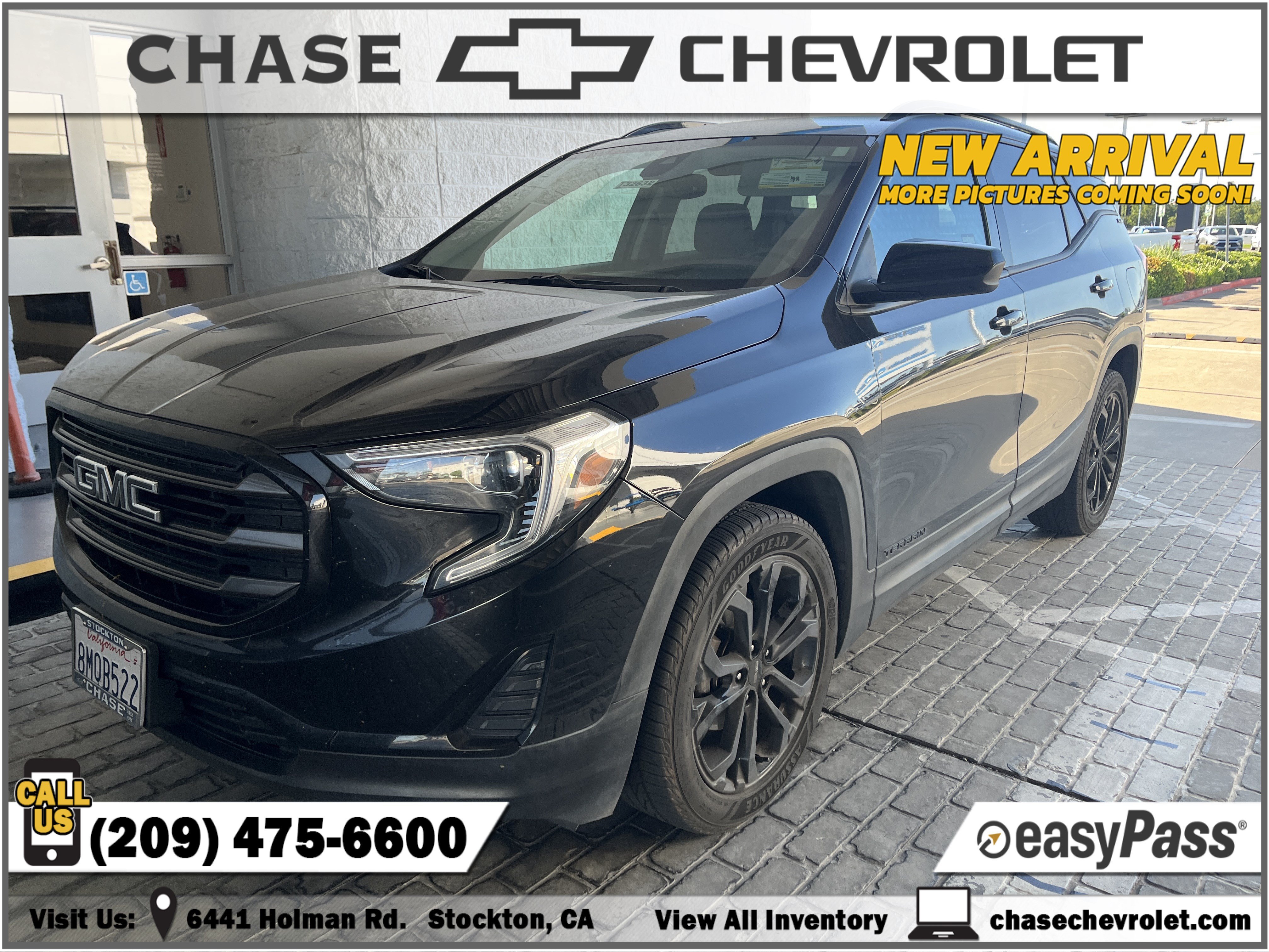 Used 2020 EBONY TWILIGHT METALLIC GMC SLE image 1