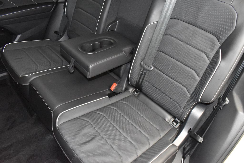 Used 2024 White Volkswagen 2.0T SEL R-Line image 37