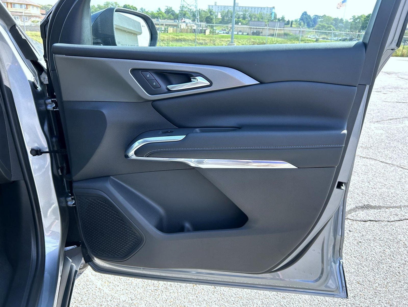 2027 Chevrolet Traverse LT - Photo 15