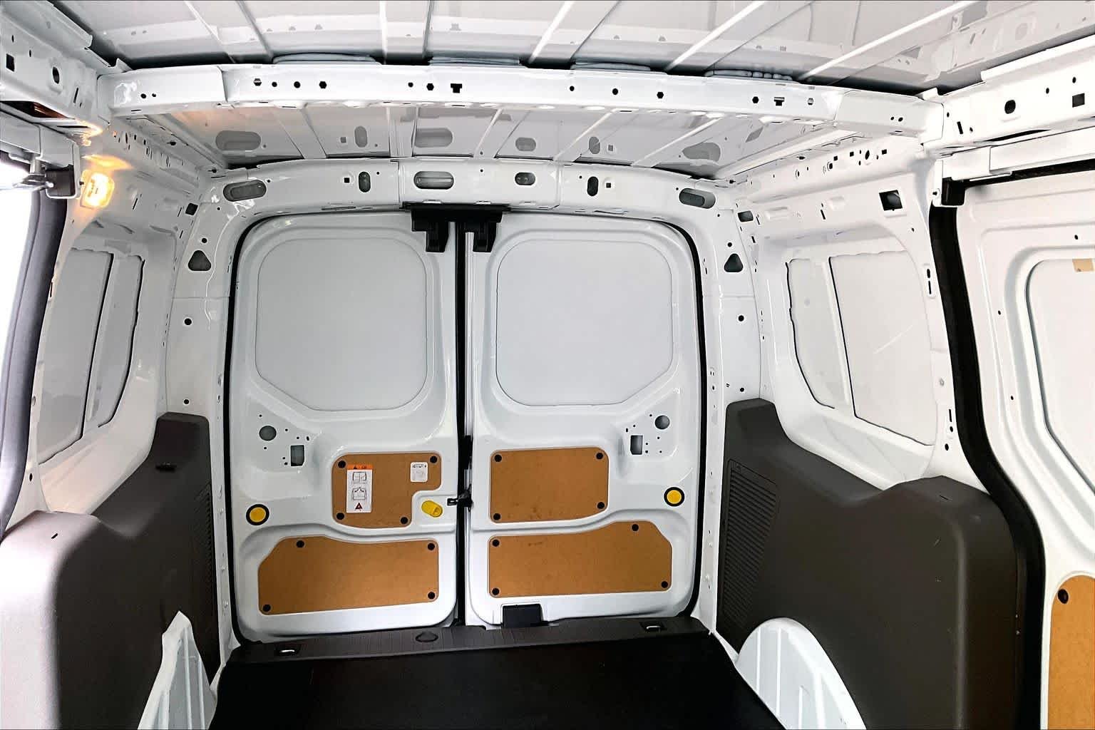 Used 2019 Frozen White Ford XL image 35