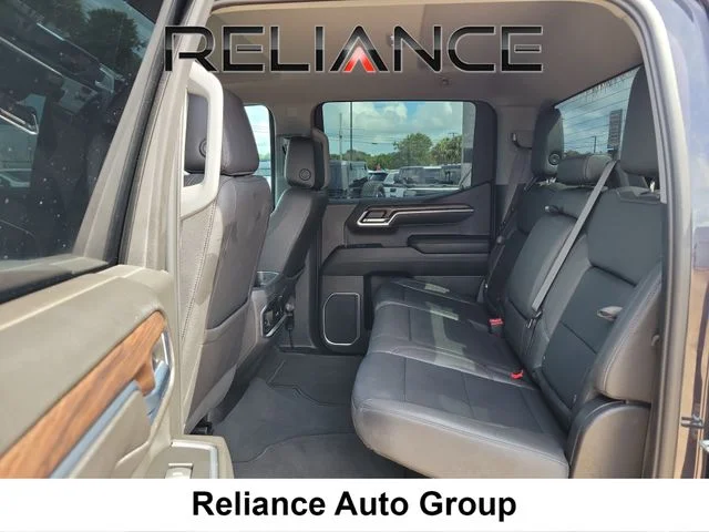 Used 2023 Silver GMC SLT image 11