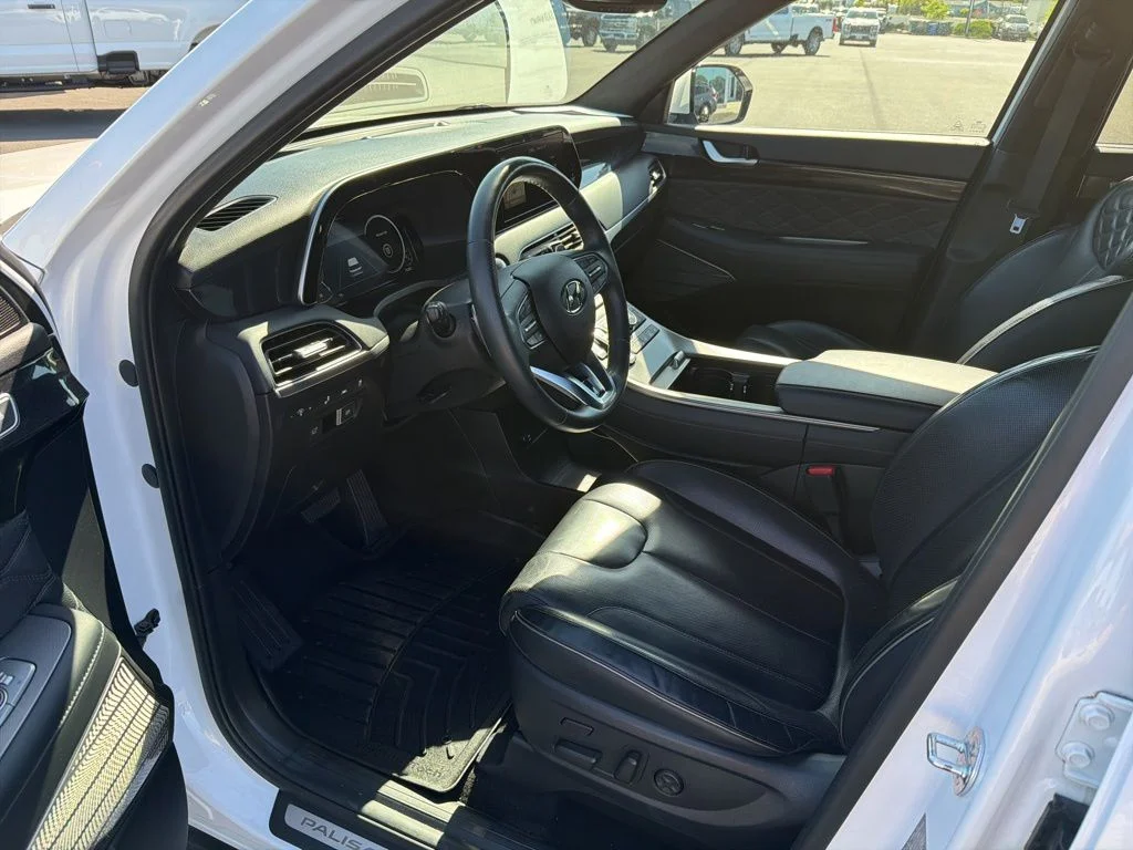 Used 2020 Hyper White Hyundai Limited image 17