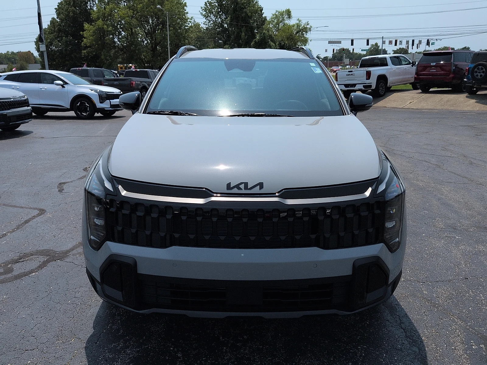 New 2026 Wolf Gray - C7S Kia X-Line image 3