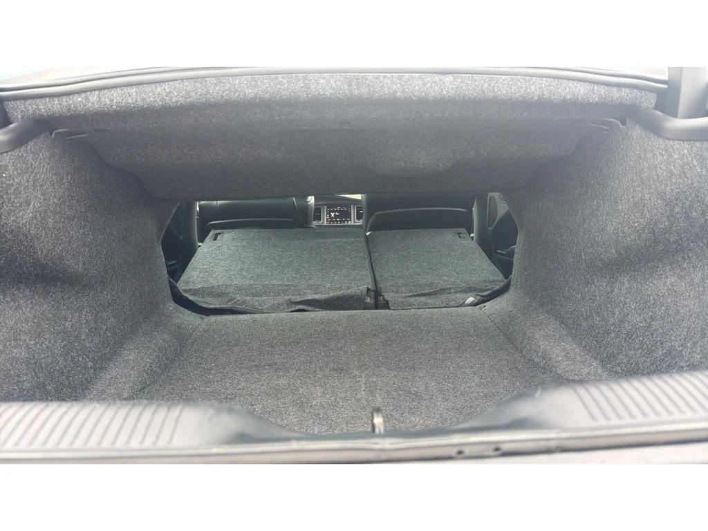 Used 2023 B5 Blue Pearlcoat Dodge Scat Pack image 14