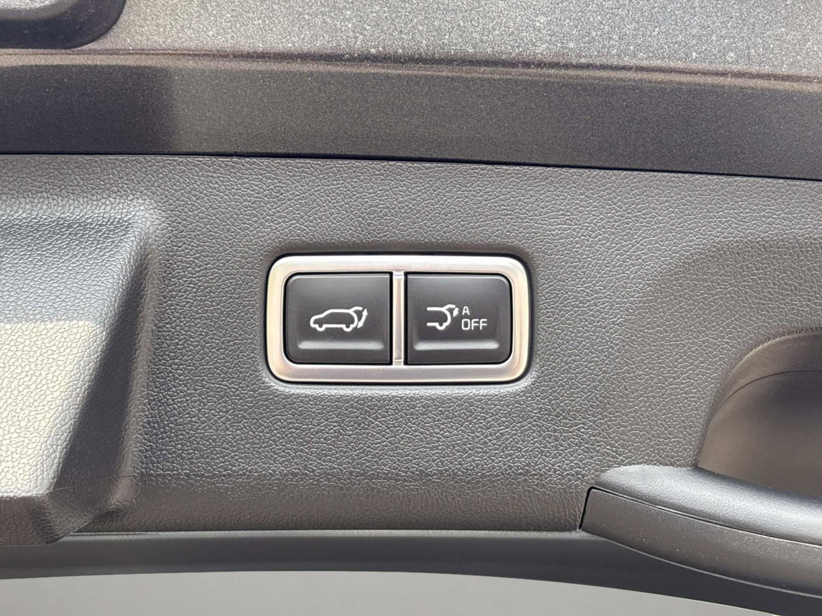 New 2026 Interstellar Gray Kia EX image 13